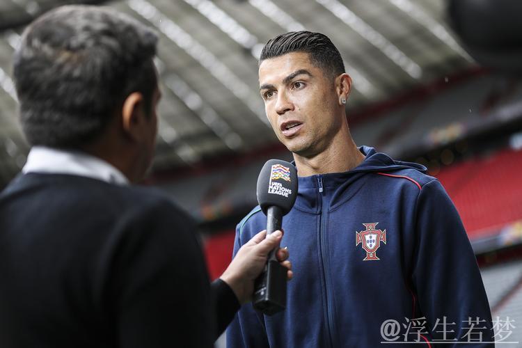 C罗续约悬而未决:对战绩不满望换帅 或为劲敌征战世俱杯 C罗续约悬而未决:对战绩不满望换帅 或为劲敌征战世俱杯