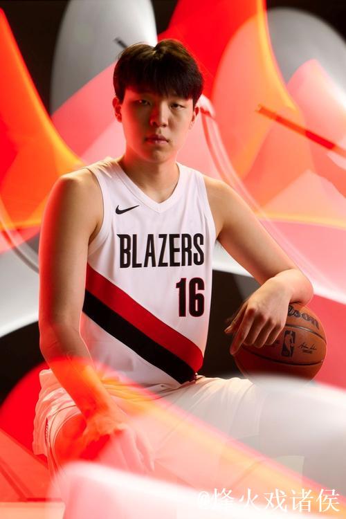 阿夫迪亚伤退杨瀚森未登场 开拓者力克热火收获四连胜 阿夫迪亚伤退杨瀚森未登场 开拓者力克热火收获四连胜